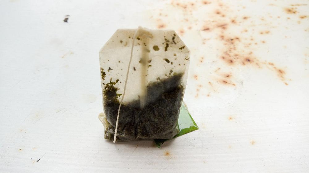 The Benefits of Using Used Tea Bags as a Cat Repellent